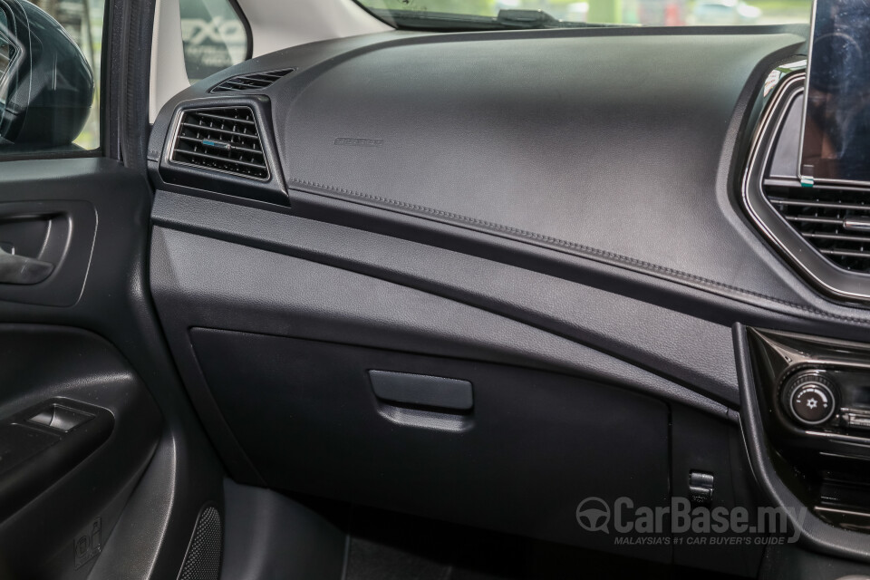 Proton Persona P2-21A MC2 (2021) Interior