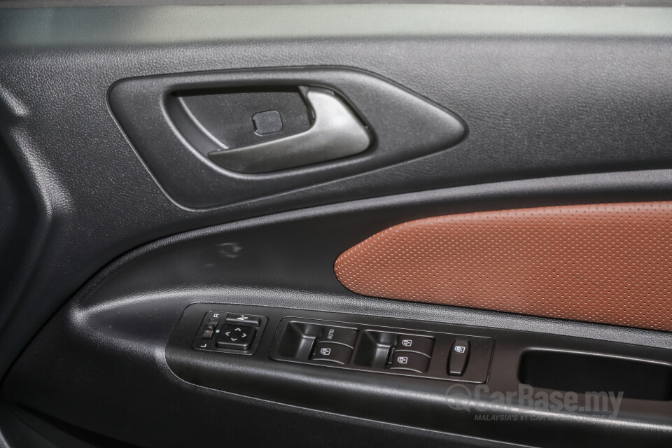 Proton Persona P2-21A MC2 (2021) Interior