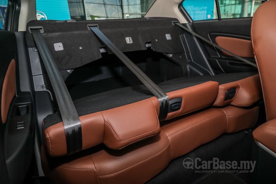 Proton Persona P2-21A MC2 (2021) Interior