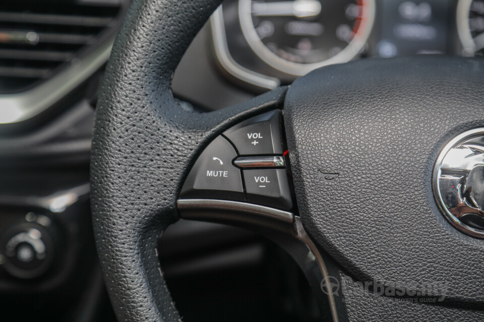 Proton Persona P2-21A MC2 (2021) Interior
