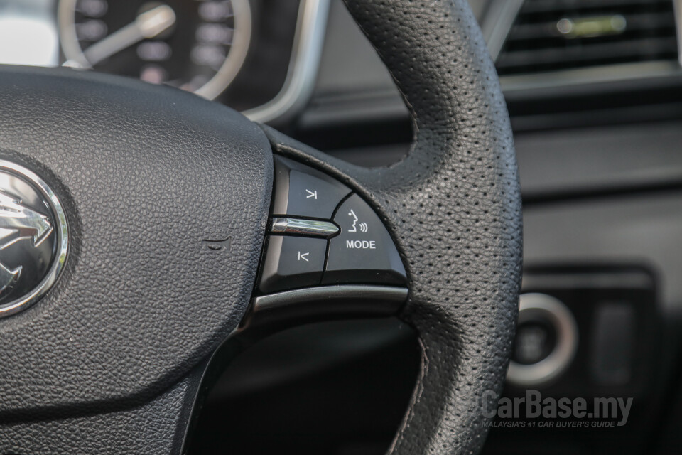 Proton Persona P2-21A MC2 (2021) Interior