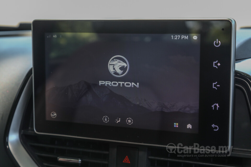 Proton Persona P2-21A MC2 (2021) Interior