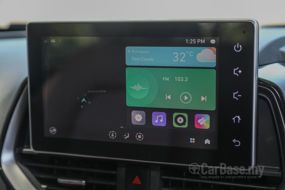 Proton Persona P2-21A MC2 (2021) Interior