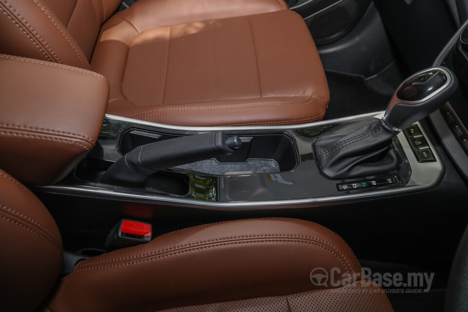 Proton Persona P2-21A MC2 (2021) Interior