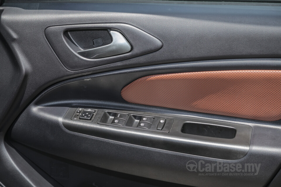 Proton Persona P2-21A MC2 (2021) Interior