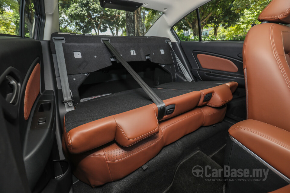 Proton Persona P2-21A MC2 (2021) Interior
