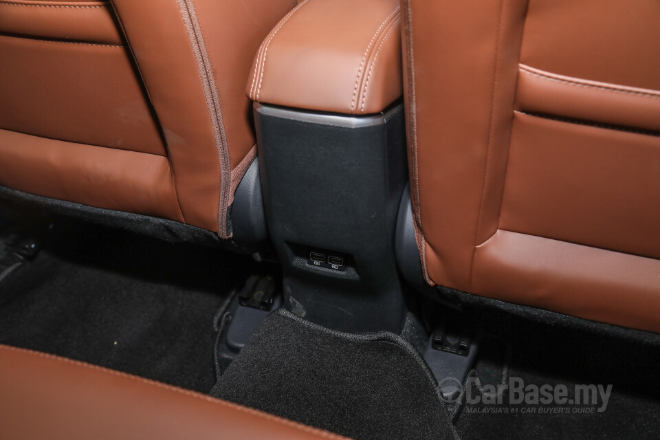 Proton Persona P2-21A MC2 (2021) Interior
