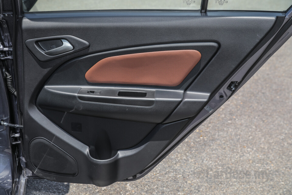 Proton Persona P2-21A MC2 (2021) Interior