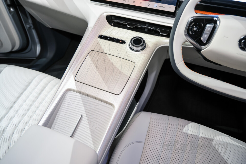 Proton eMas 7 PHEV P145 (2026) Interior