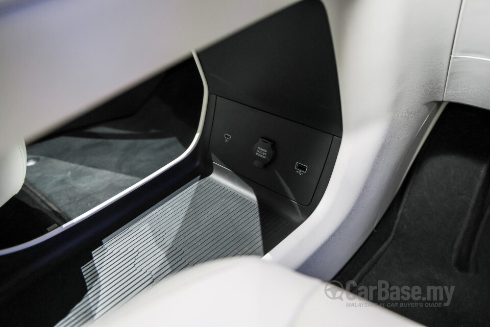 Proton eMas 7 PHEV P145 (2026) Interior
