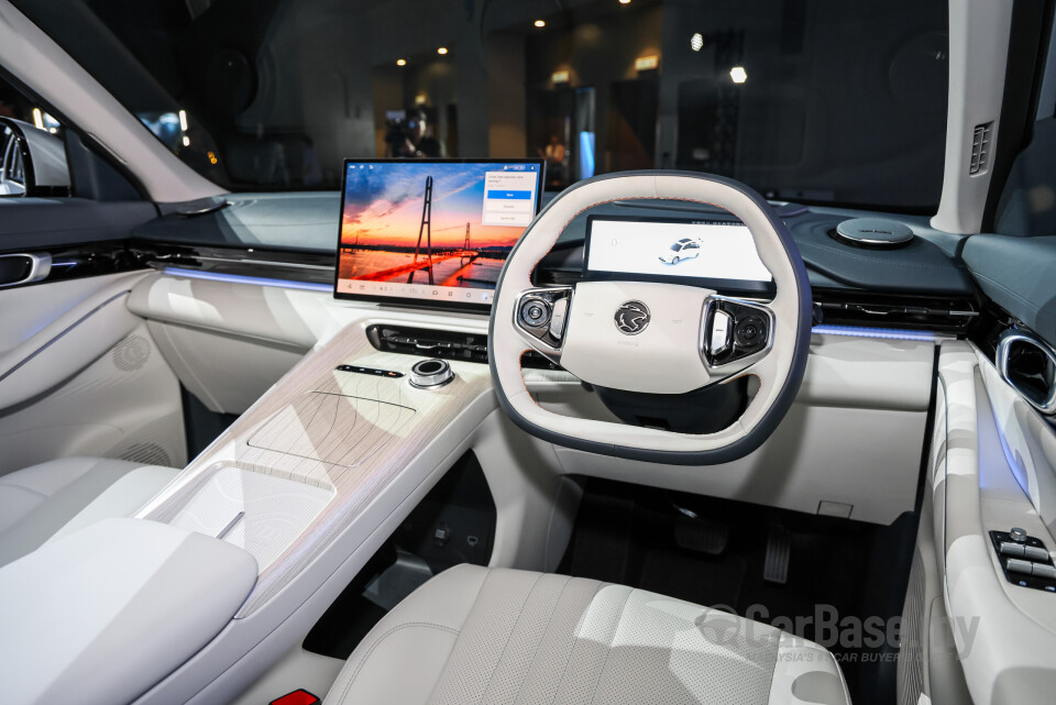 Proton eMas 7 PHEV P145 (2026) Interior