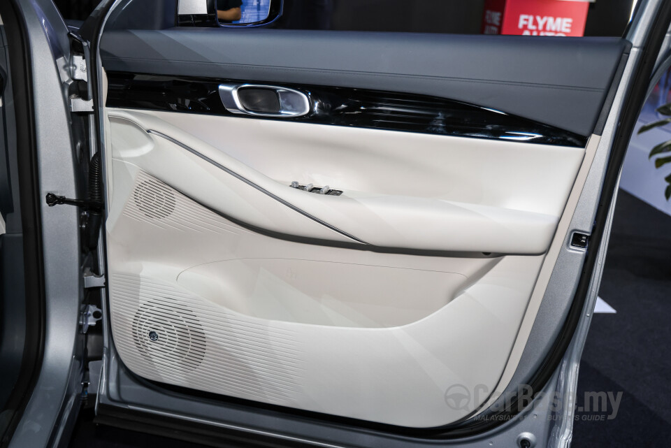 Proton eMas 7 PHEV P145 (2026) Interior