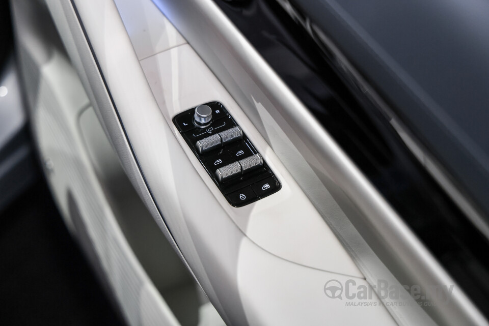 Proton eMas 7 PHEV P145 (2026) Interior