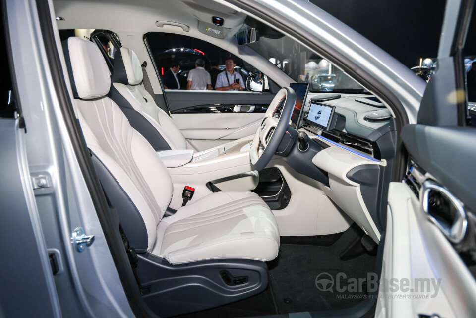Proton eMas 7 PHEV P145 (2026) Interior