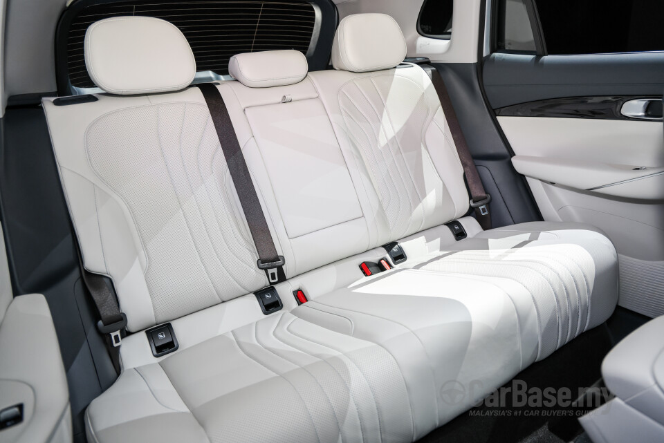Proton eMas 7 PHEV P145 (2026) Interior