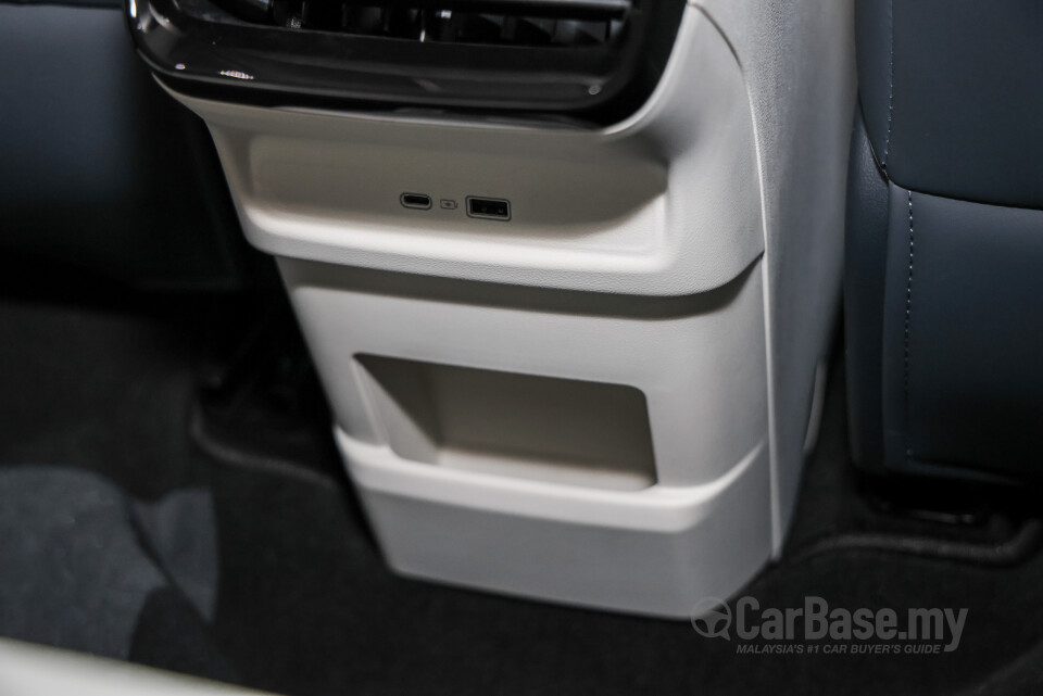 Proton eMas 7 PHEV P145 (2026) Interior