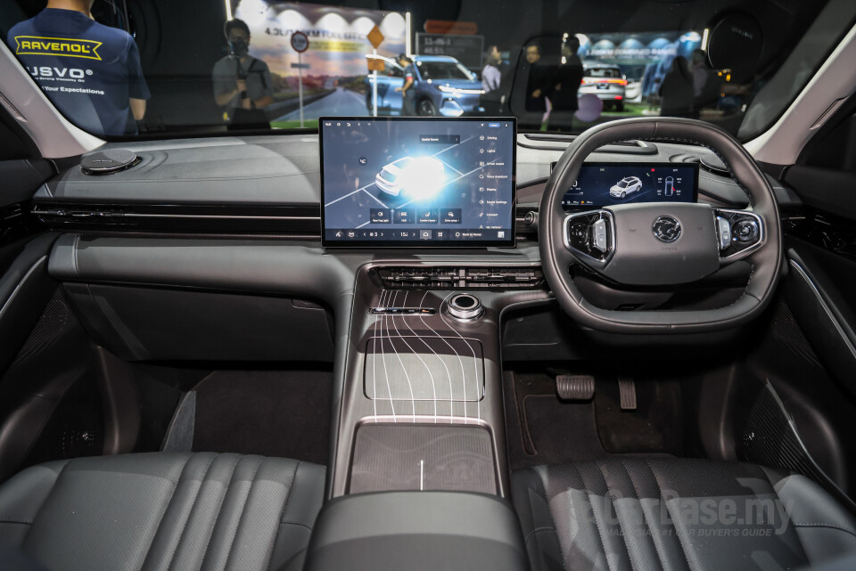 Proton eMas 7 PHEV P145 (2026) Interior