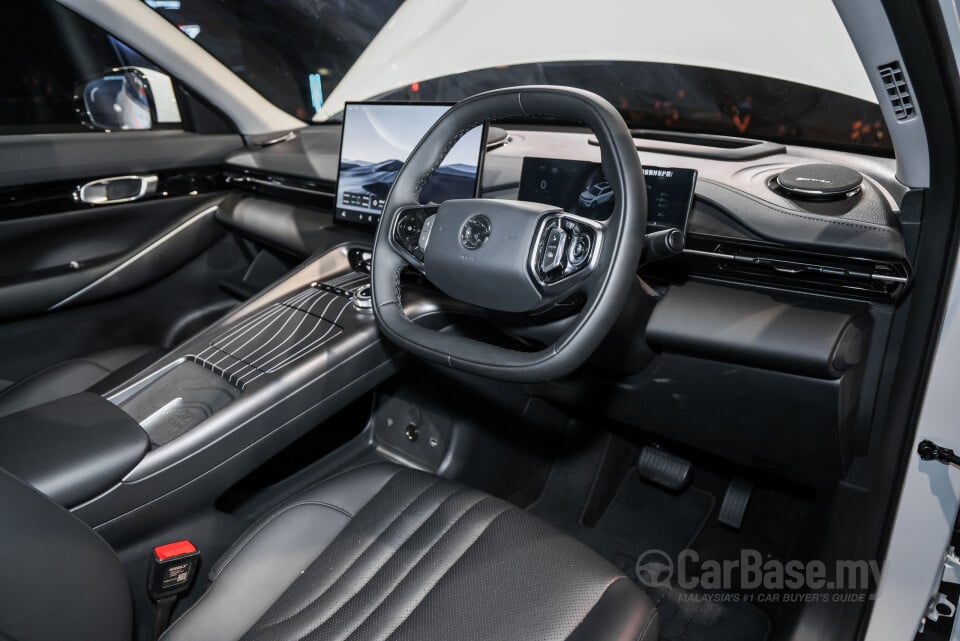 Proton eMas 7 PHEV P145 (2026) Interior
