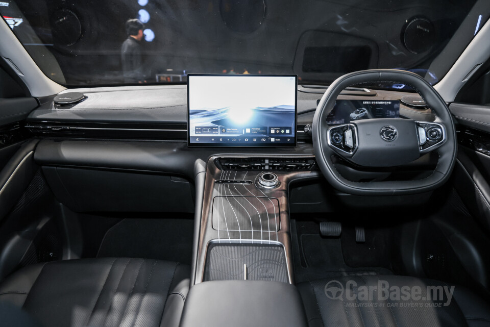Proton eMas 7 PHEV P145 (2026) Interior