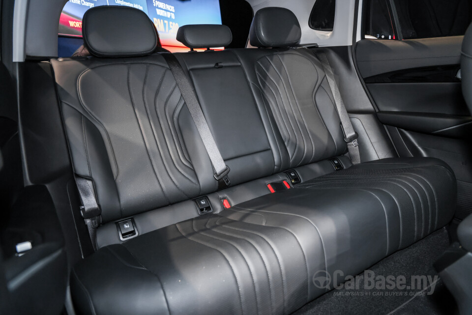 Proton eMas 7 PHEV P145 (2026) Interior