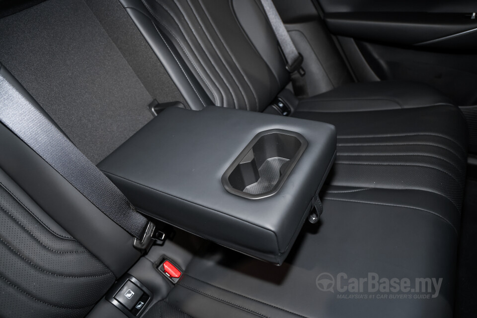 Proton eMas 7 PHEV P145 (2026) Interior