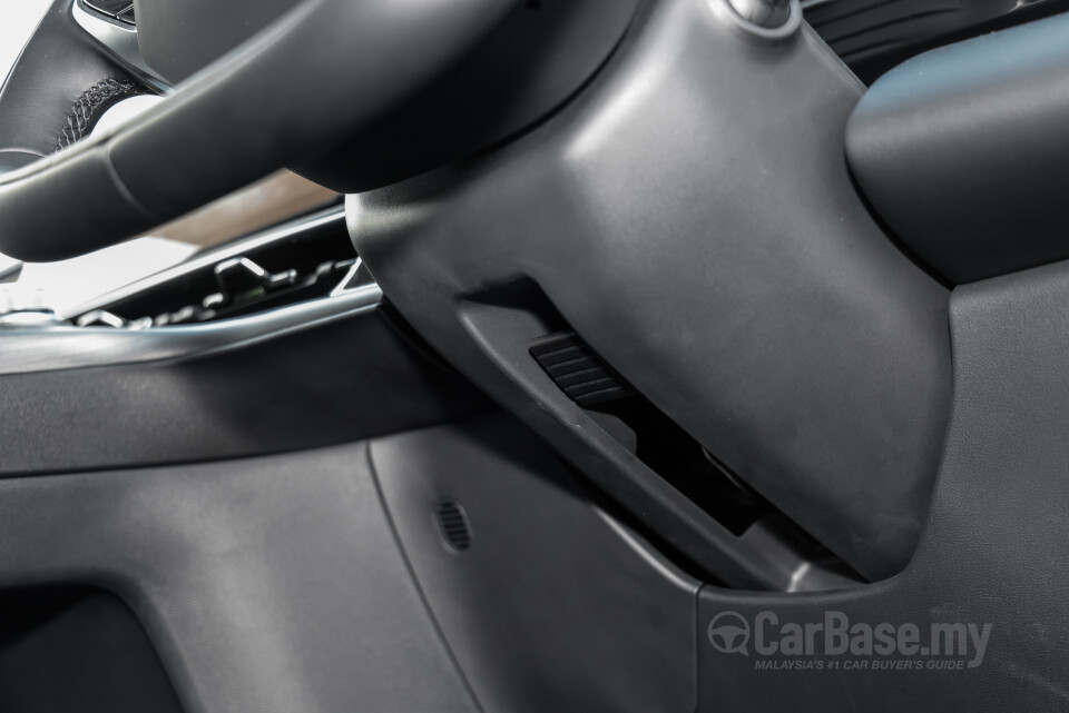Proton eMas 7 PHEV P145 (2026) Interior