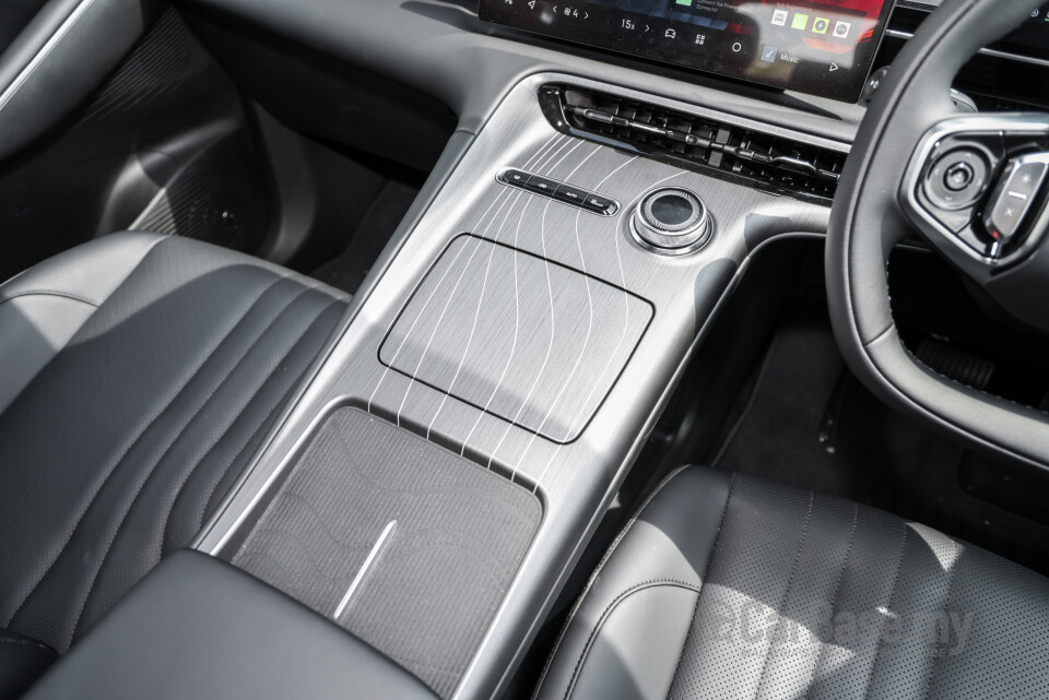 Proton eMas 7 PHEV P145 (2026) Interior