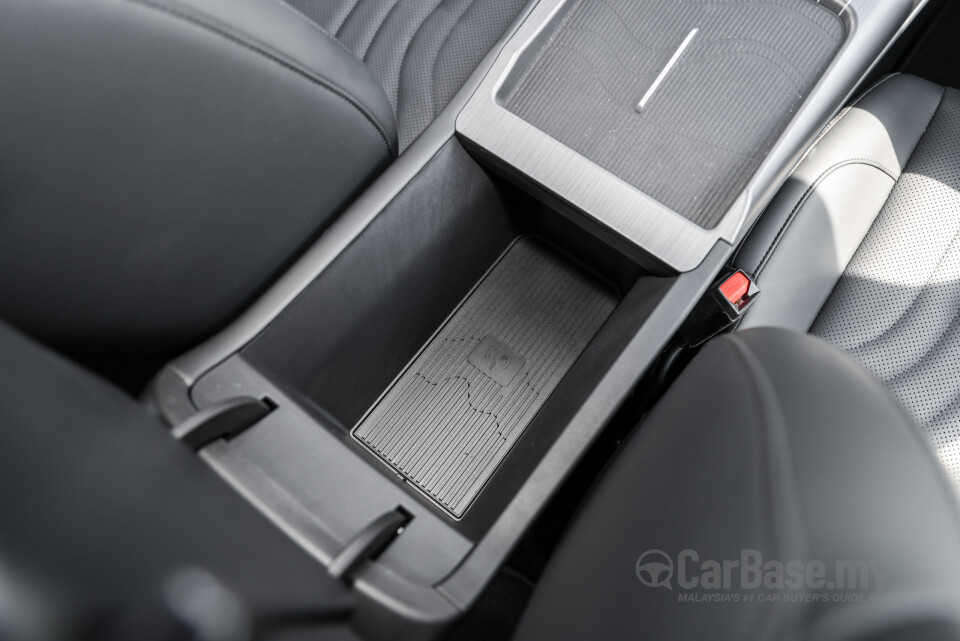Proton eMas 7 PHEV P145 (2026) Interior