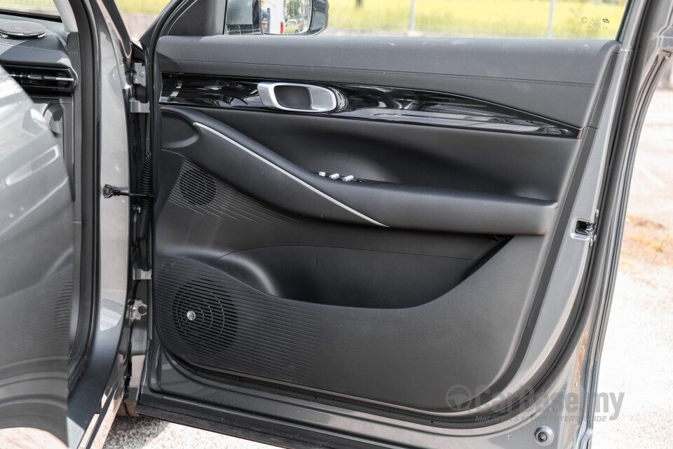 Proton eMas 7 PHEV P145 (2026) Interior