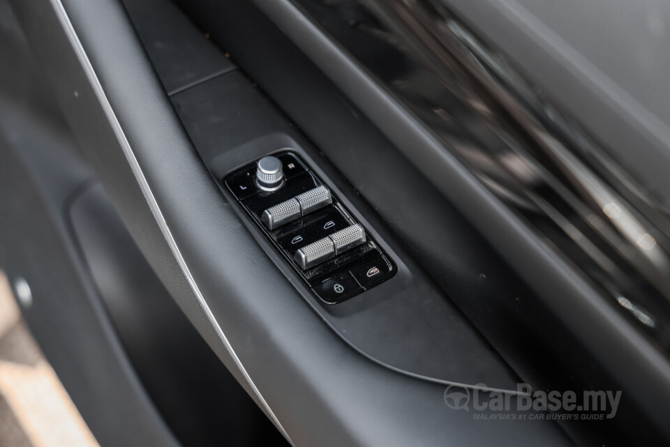 Proton eMas 7 PHEV P145 (2026) Interior