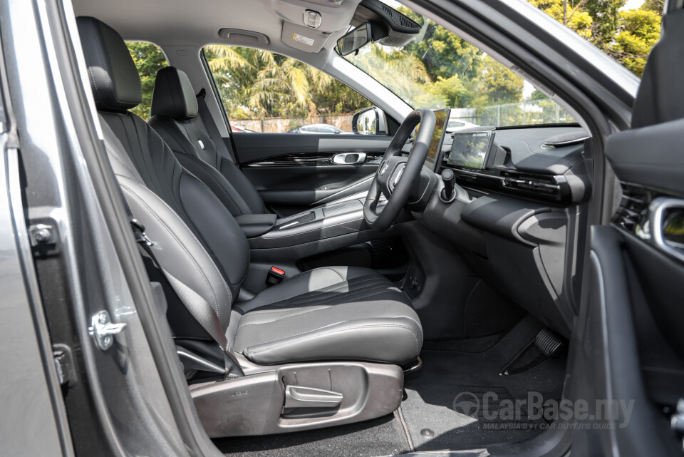 Proton eMas 7 PHEV P145 (2026) Interior