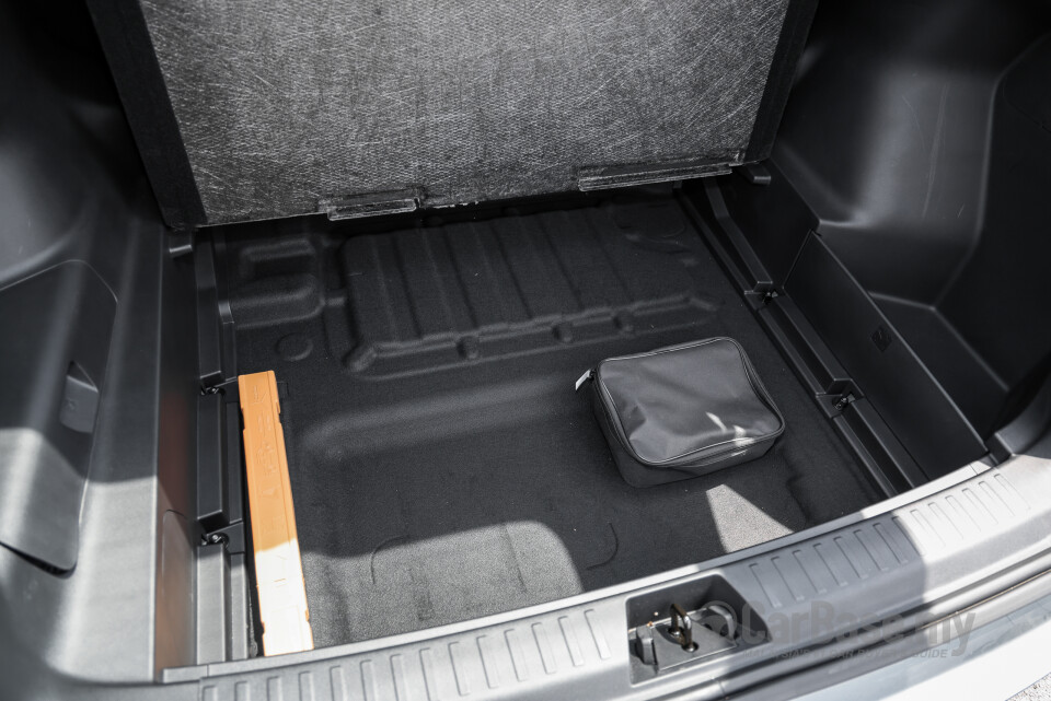 Proton eMas 7 PHEV P145 (2026) Interior