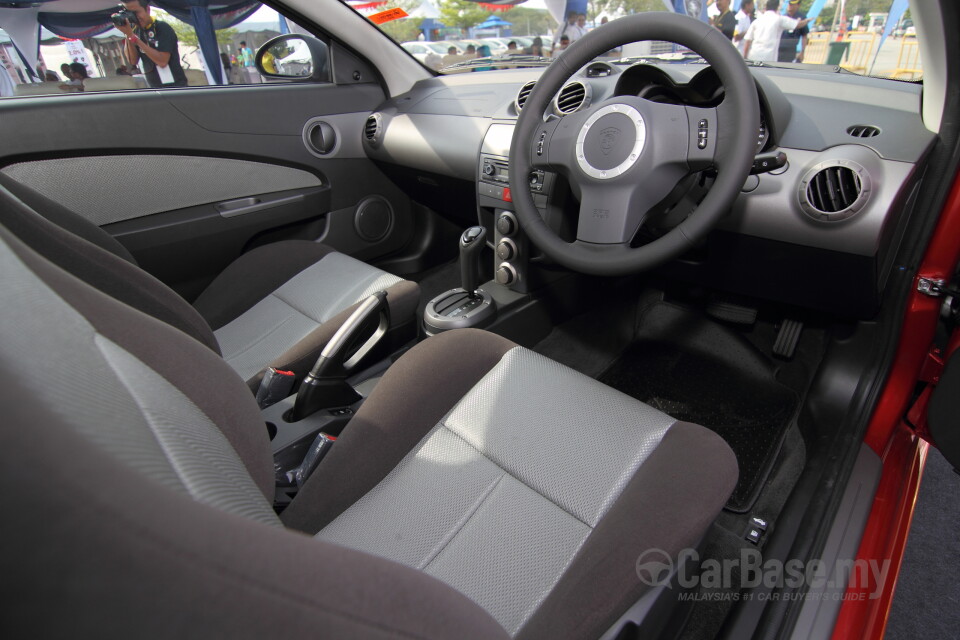 Nissan Grand Livina L11 Facelift (2013) Interior