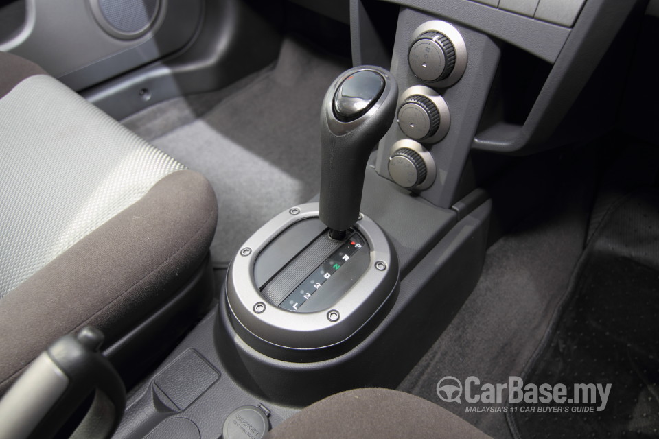 Proton Satria Neo Mk1 (2009) Interior