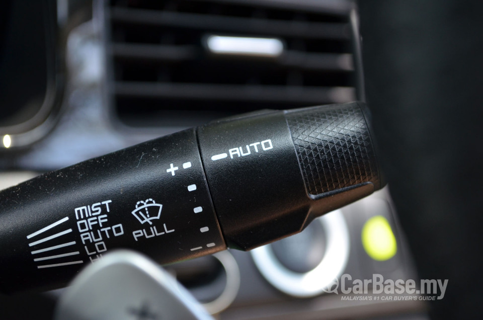 Proton Preve P3-21A (2012) Interior