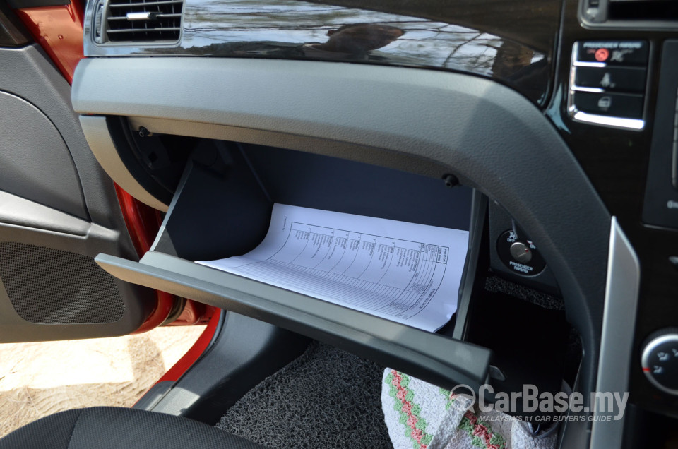 Proton Preve P3-21A (2012) Interior
