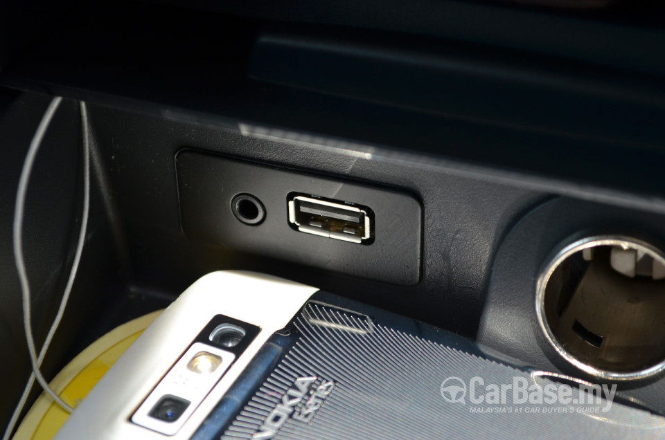 Proton Preve P3-21A (2012) Interior