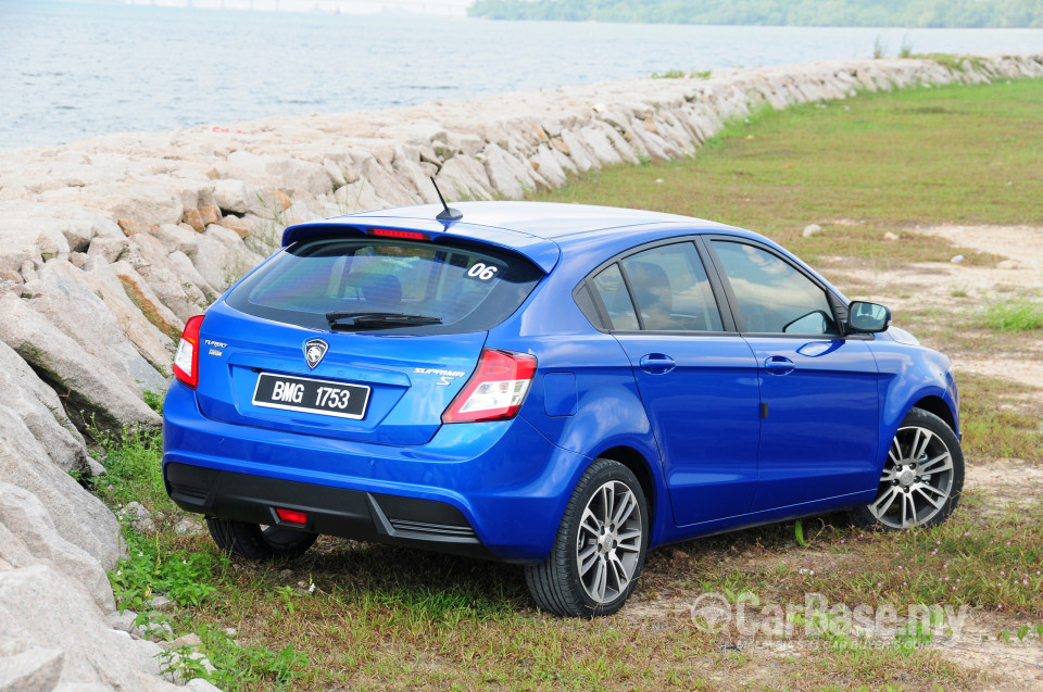 Proton Suprima S P3-22A (2013) Exterior