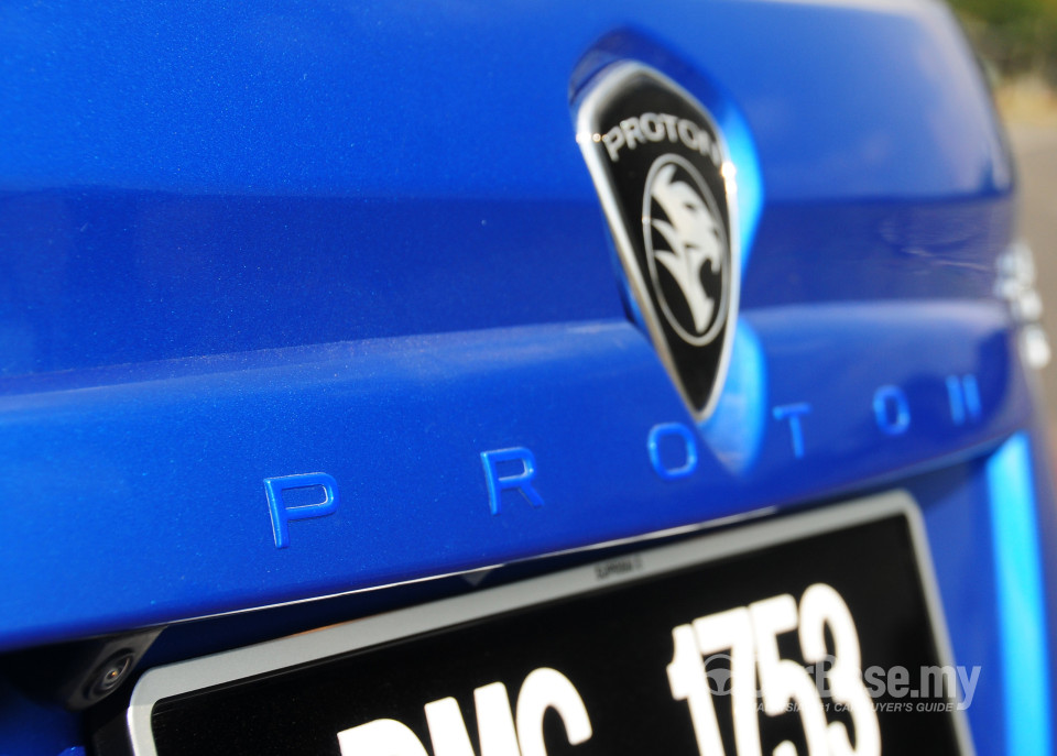 Proton Suprima S P3-22A (2013) Exterior