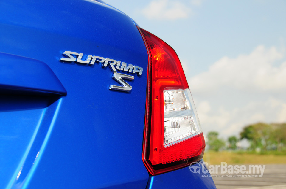 Proton Suprima S P3-22A (2013) Exterior