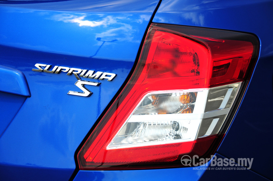 Proton Suprima S P3-22A (2013) Exterior