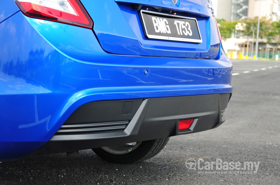 Proton Suprima S P3-22A (2013) Exterior
