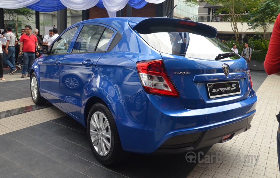 Perodua Aruz D38L (2019) Exterior