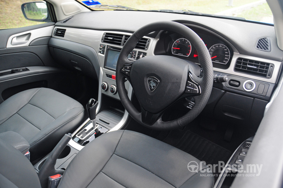 Proton Suprima S P3-22A (2013) Interior
