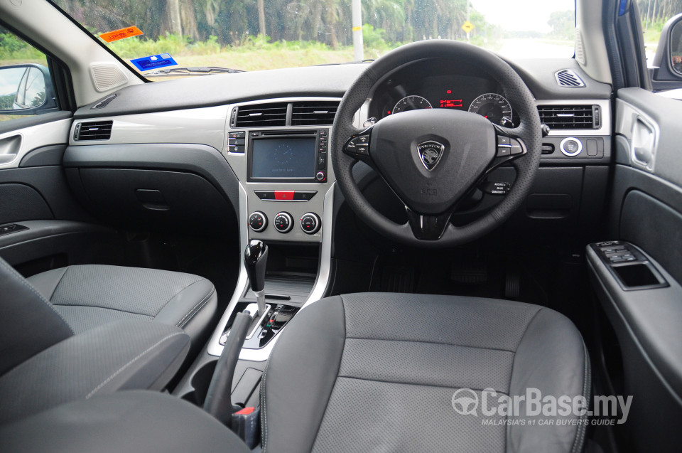Proton Suprima S P3-22A (2013) Interior