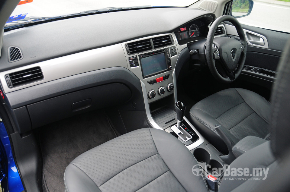 Proton Suprima S P3-22A (2013) Interior