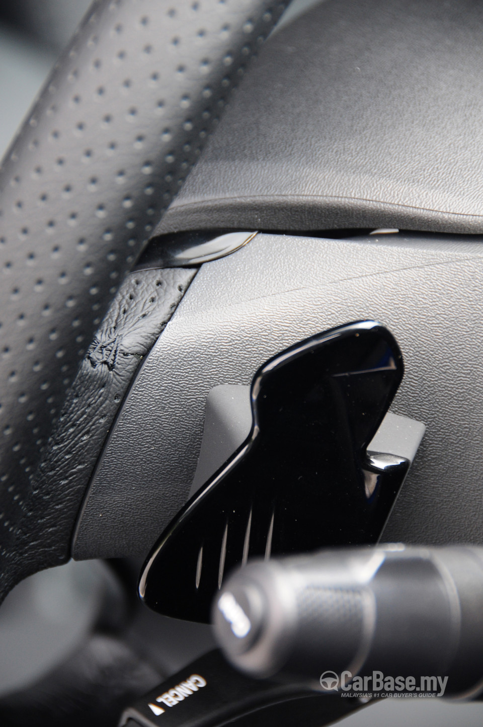 Proton Suprima S P3-22A (2013) Interior