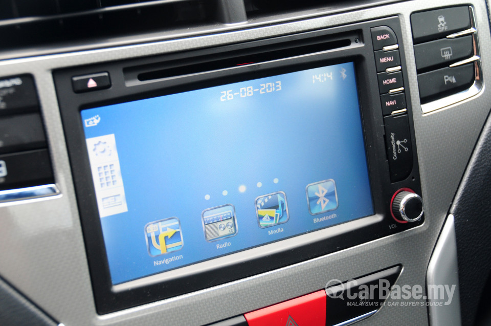 Proton Suprima S P3-22A (2013) Interior