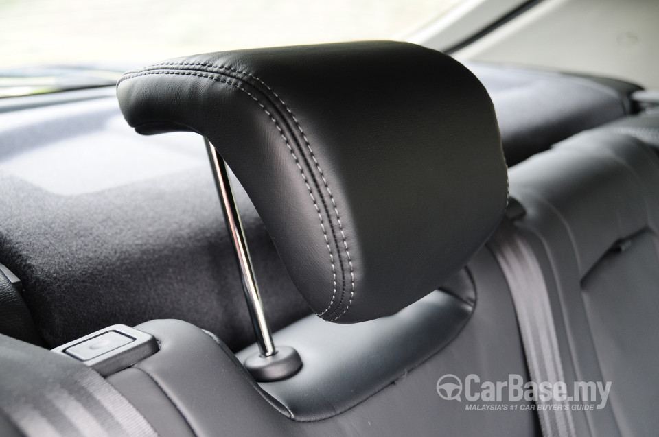 Proton Suprima S P3-22A (2013) Interior