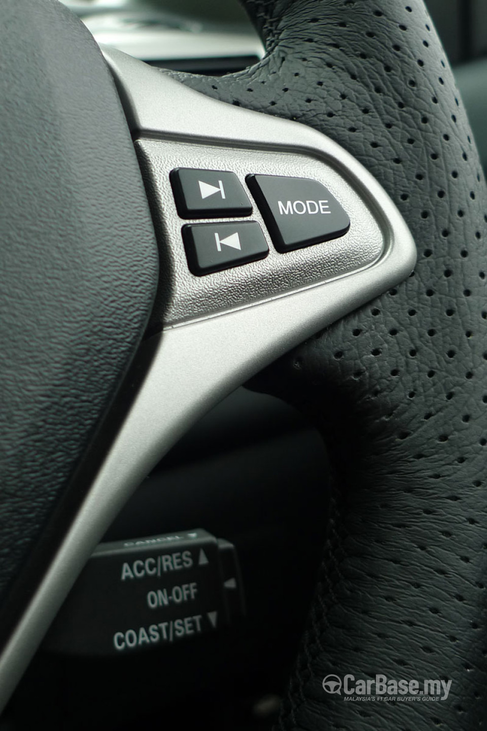 Proton Exora Mk1 Facelift (2011) Interior